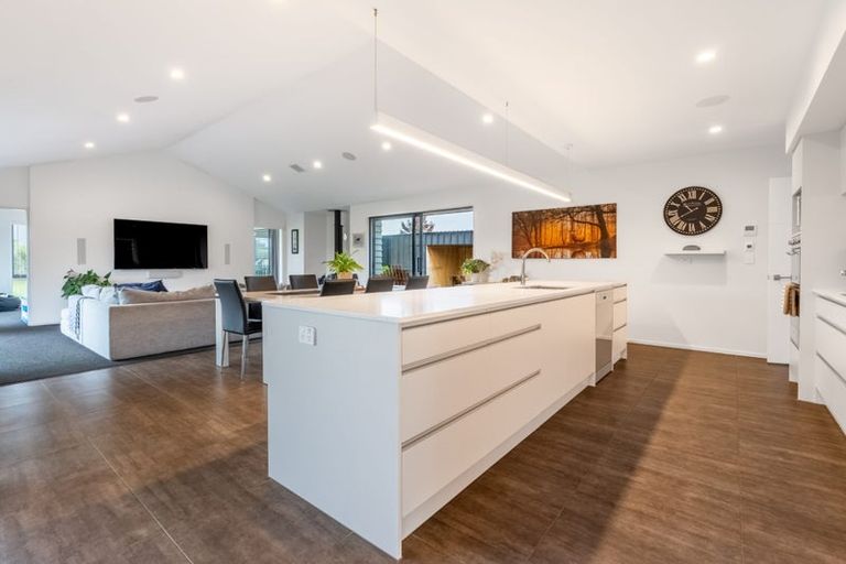 Photo of property in 130 Silver Peaks Drive, West Melton, 7618