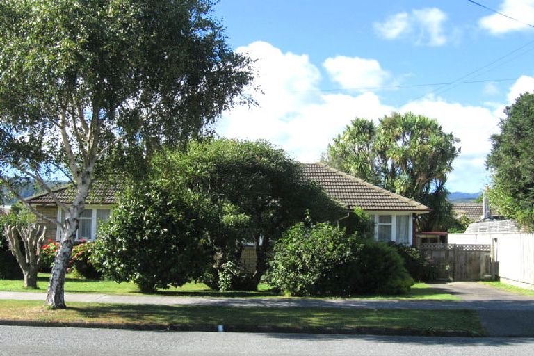 Photo of property in 8 Holdsworth Avenue, Trentham, Upper Hutt, 5018