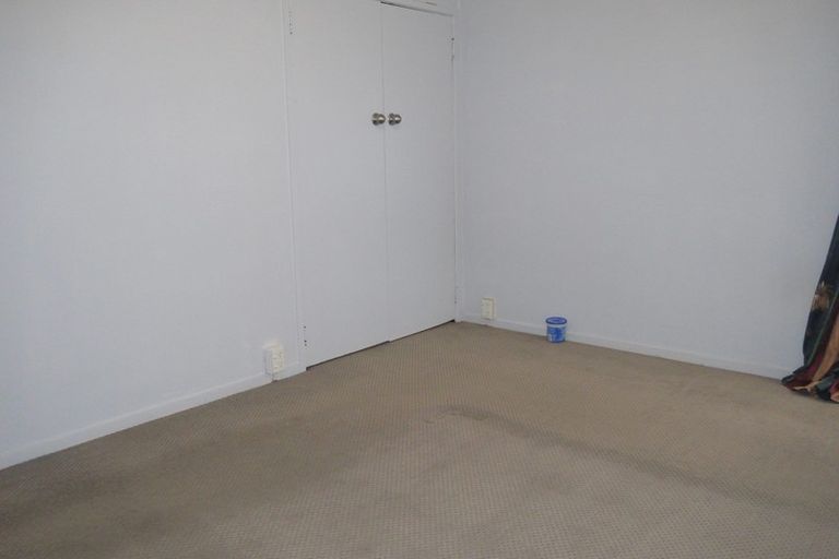 Photo of property in 1/11 Ballater Place, Highland Park, Auckland, 2010