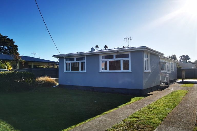 Photo of property in 2 Church Place, Whanganui, 4500