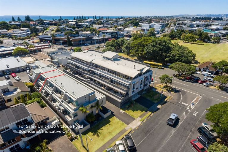 Photo of property in 4/35 Victoria Road, Mount Maunganui, 3116