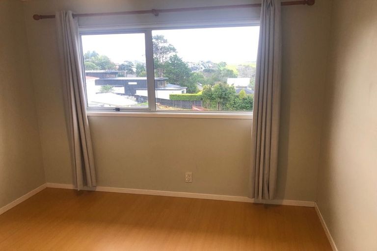 Photo of property in 2/12 Willis Street, Torbay, Auckland, 0630