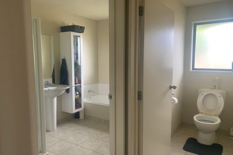 Photo of property in 3 Campion Place, Rolleston, 7614