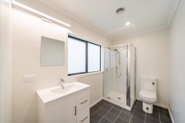 Photo of property in 9 Lowry Heights, Stokes Valley, Lower Hutt, 5019