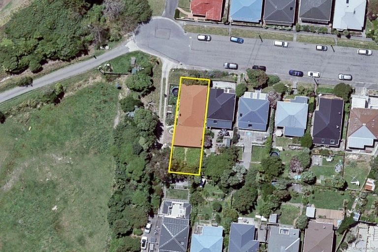 Photo of property in 15 Danube Street, Island Bay, Wellington, 6023