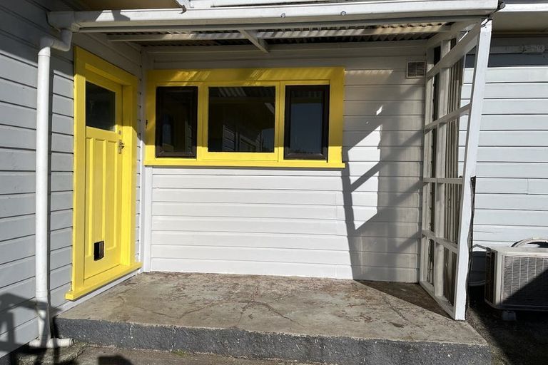 Photo of property in 54 Kirkcaldy Street, South Dunedin, Dunedin, 9012