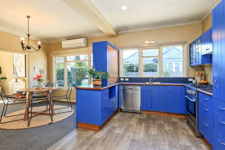 Photo of property in 99 Havelock Road, Havelock North, 4130