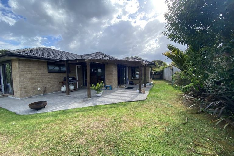 Photo of property in 5b Armitage Place, Tuakau, 2121