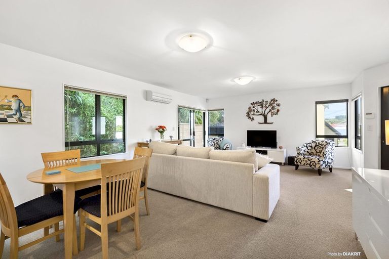 Photo of property in 2b Woodland Road, Johnsonville, Wellington, 6037