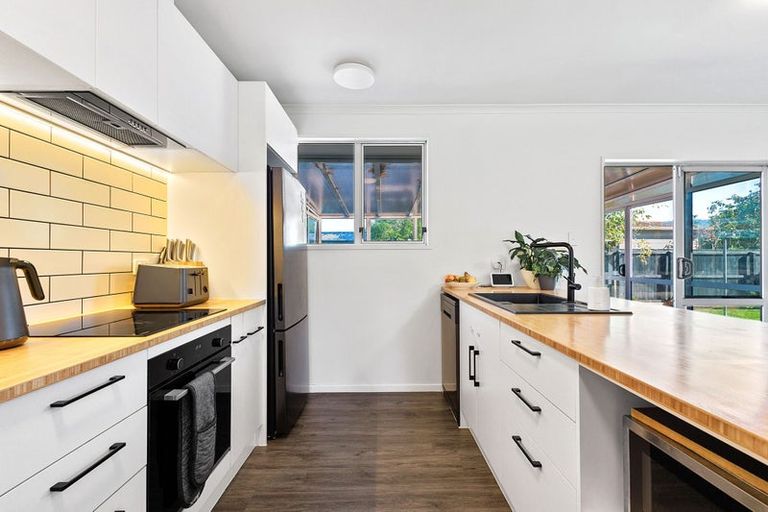 Photo of property in 2/9 Bonar Place, Woolston, Christchurch, 8062