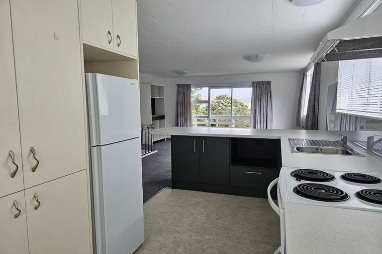 Photo of property in 2/196 Helston Road, Paparangi, Wellington, 6037