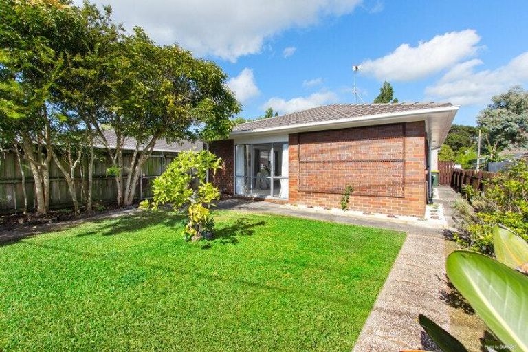 Photo of property in 4/65 Glendale Road, Glen Eden, Auckland, 0602