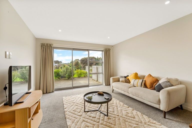 Photo of property in 56 Paetawa Road, Peka Peka, Waikanae, 5391