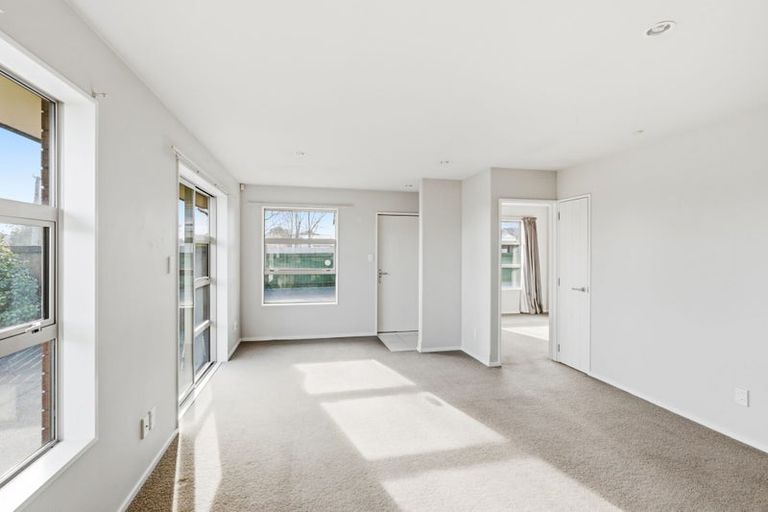 Photo of property in 1/286 Pages Road, Wainoni, Christchurch, 8061