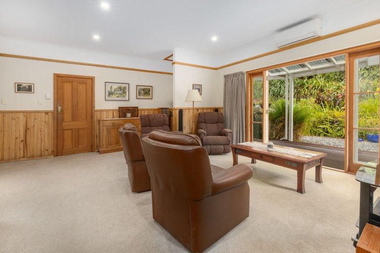 Photo of property in 158 Mangaone Road, Hautere, Otaki, 5582