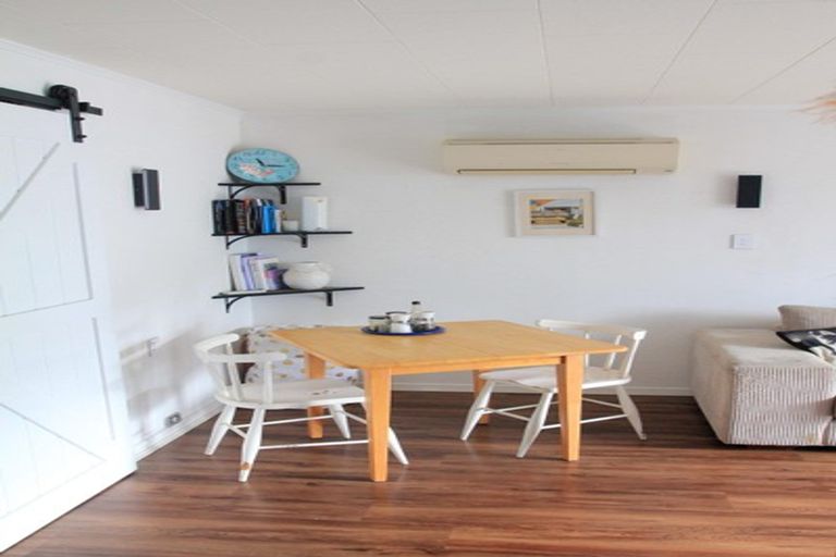 Photo of property in 2/43 Leighton Avenue, Waiwhetu, Lower Hutt, 5010