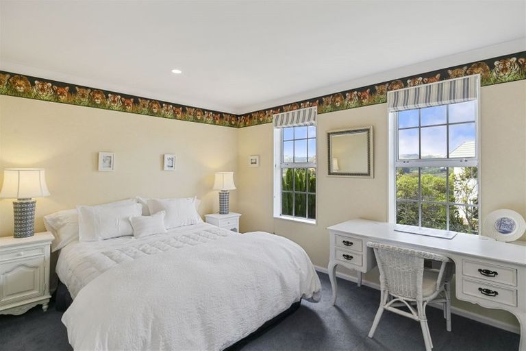 Photo of property in 21 Claverton Grove, Churton Park, Wellington, 6037