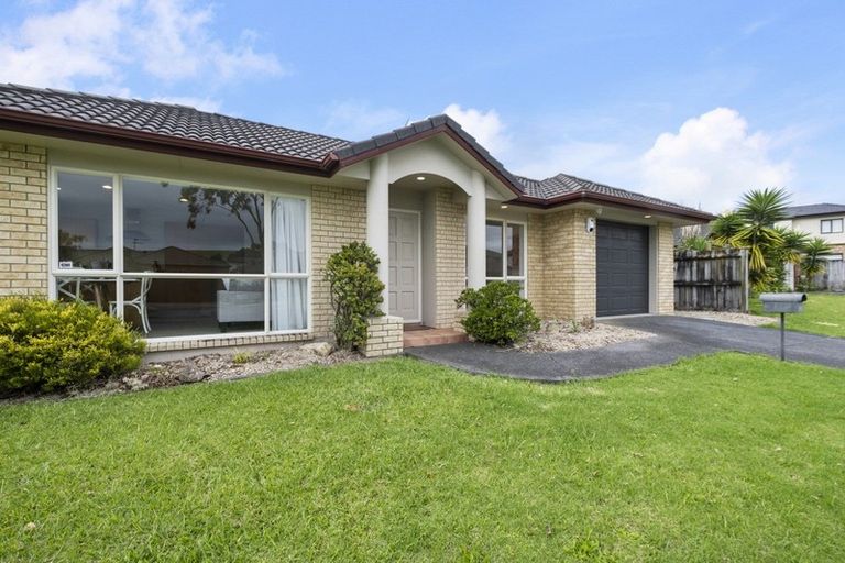 Photo of property in 2 Derg Place, East Tamaki, Auckland, 2013