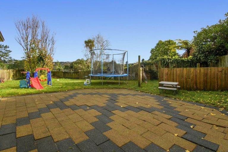 Photo of property in 60 Pelorus Street, Welcome Bay, Tauranga, 3112