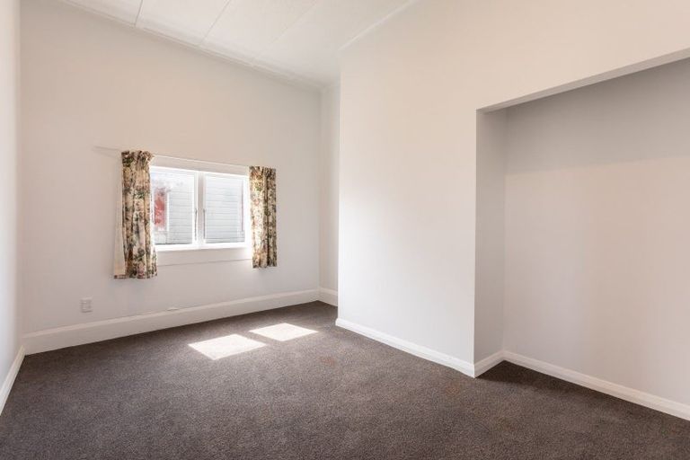 Photo of property in 42 Tennyson Street, Dannevirke, 4930