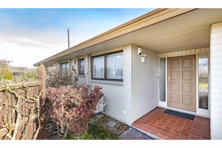 Photo of property in 1 Kinley Street, Rangiora, 7400