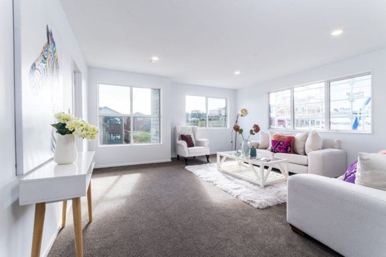 Photo of property in 37 Tinaku Road, Flat Bush, Auckland, 2019