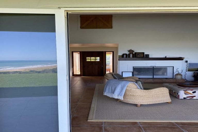 Photo of property in 389 Ocean Beach Road, Ocean Beach, Waimarama, 4294