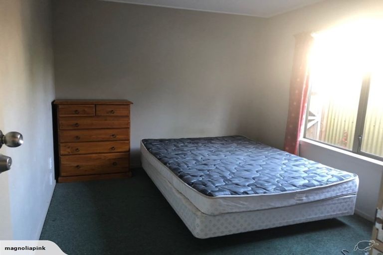 Photo of property in 2/11 Maitland Street, Dunedin Central, Dunedin, 9016