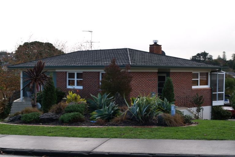 Photo of property in 7 Cleary Terrace, Cockle Bay, Auckland, 2014