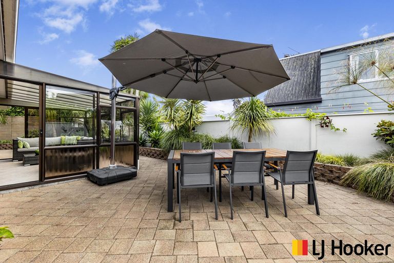 Photo of property in 6 Muirfield Street, Wattle Downs, Auckland, 2103