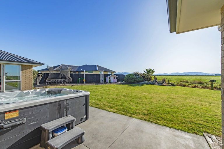 Photo of property in 9 Dundee Close, Darfield, 7510