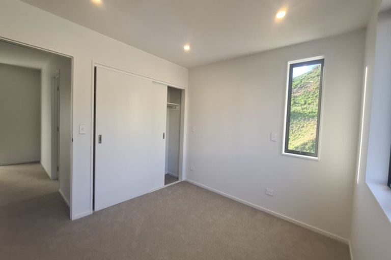 Photo of property in 2 Bee Lane, Whitby, Porirua, 5024