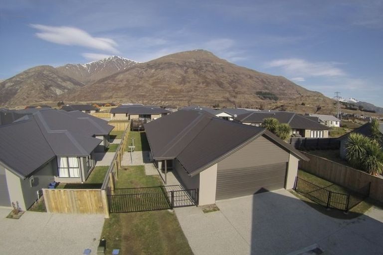 Photo of property in 8b Judge And Jury Drive, Lake Hayes, Queenstown, 9304