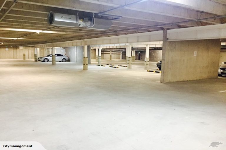 Photo of property in 102/7 Kaipiho Lane, Albany, Auckland, 0632