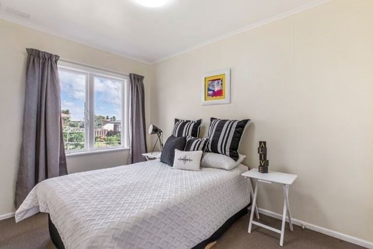 Photo of property in 1/6a View Road, Papakura, 2110