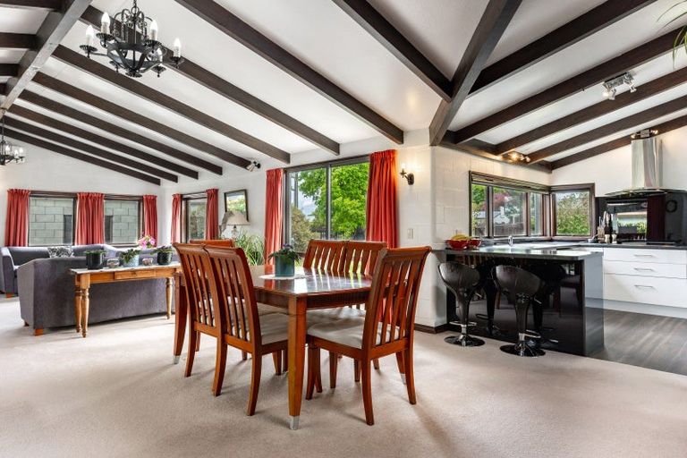 Photo of property in 12 Howick Road, Blenheim, 7201