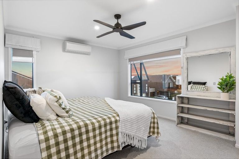 Photo of property in 27 Tuatua Road, Hobsonville, Auckland, 0616