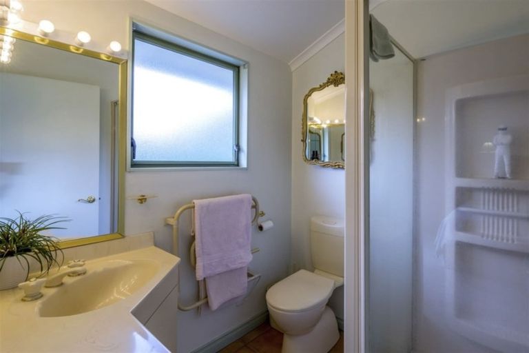 Photo of property in 98 Taylors Road, Otaki, 5583