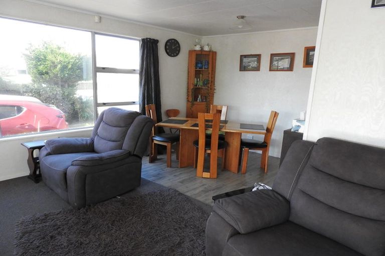 Photo of property in 6 Conifer Place, Te Puke, 3119