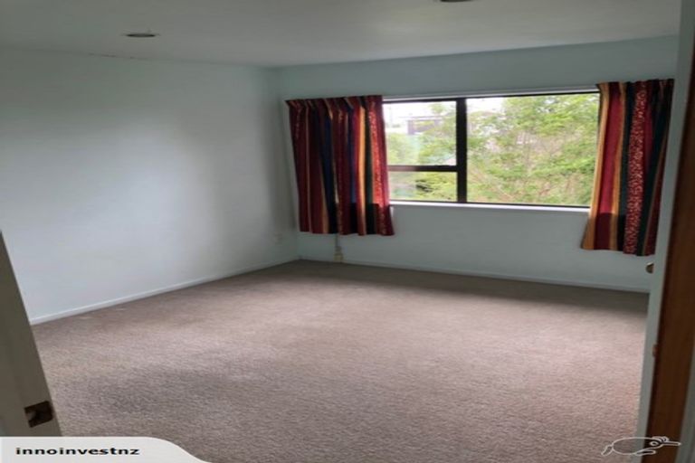 Photo of property in 64 Arran Road, Browns Bay, Auckland, 0630