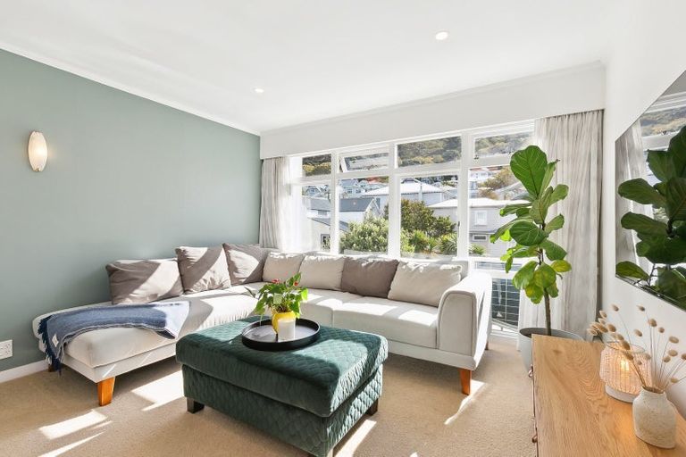 Photo of property in Newman Court Apartments, 2 Newman Terrace, Thorndon, Wellington, 6011