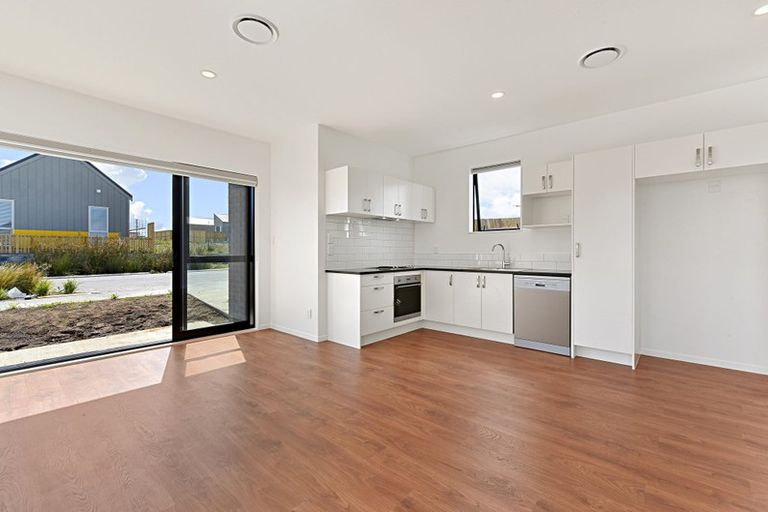 Photo of property in 1 Herekino Street, Westgate, Auckland, 0814