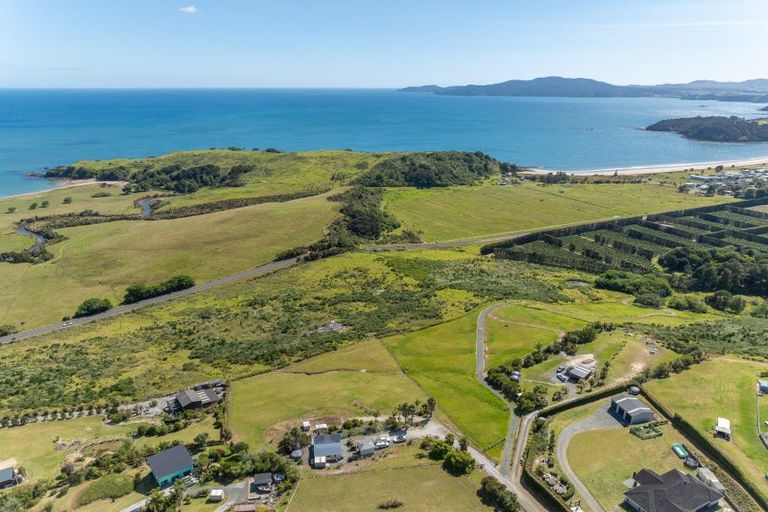 Photo of property in 38 Taipa View Road, Taipa, 0483