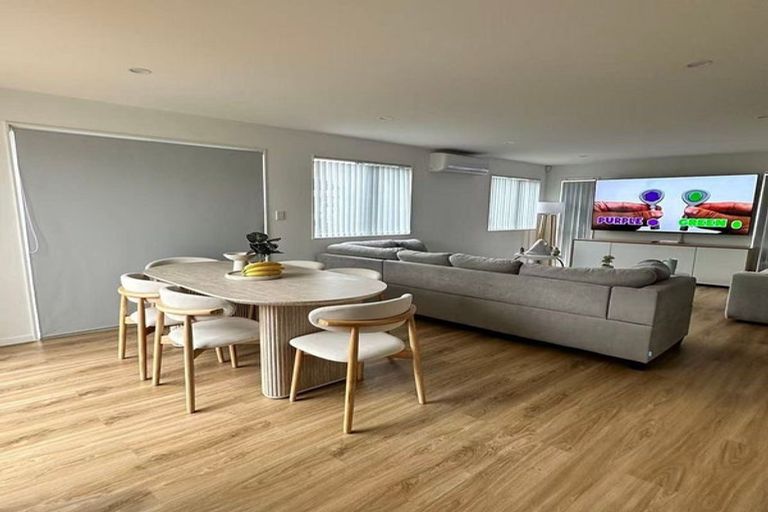 Photo of property in 20a Edwards Avenue, Henderson, Auckland, 0610