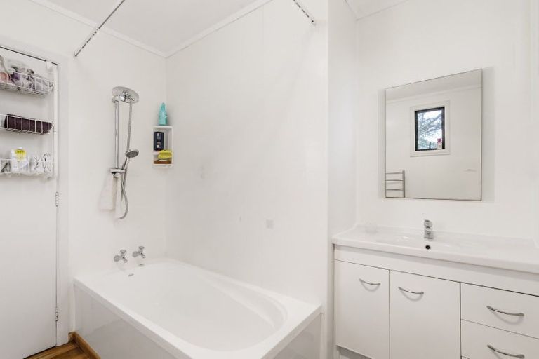 Photo of property in 1/17 Kotare Street, Hilltop, Taupo, 3330