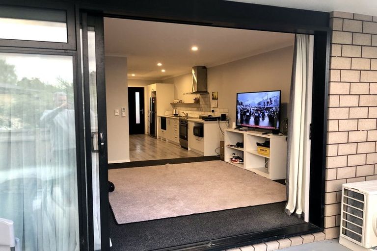 Photo of property in 2 Mccrae Place, Ashhurst, 4810