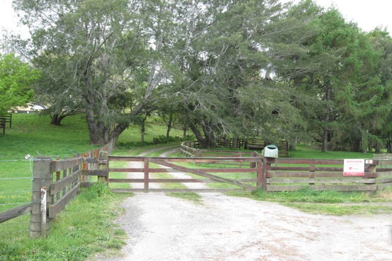 Photo of property in 15 State Highway 30, Lake Rotoma, Rotorua, 3074