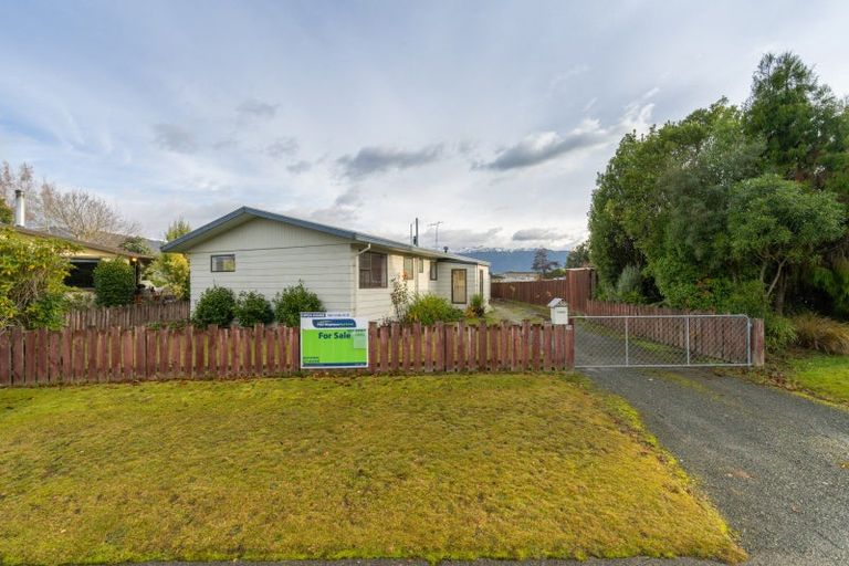 Photo of property in 19 Tom Plato Drive, Te Anau, 9600