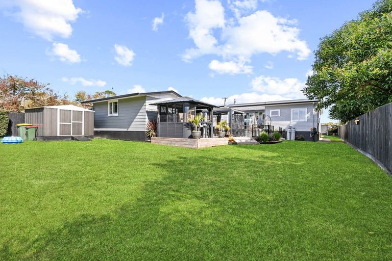 Photo of property in 84 Shaw Road, Oratia, Auckland, 0604