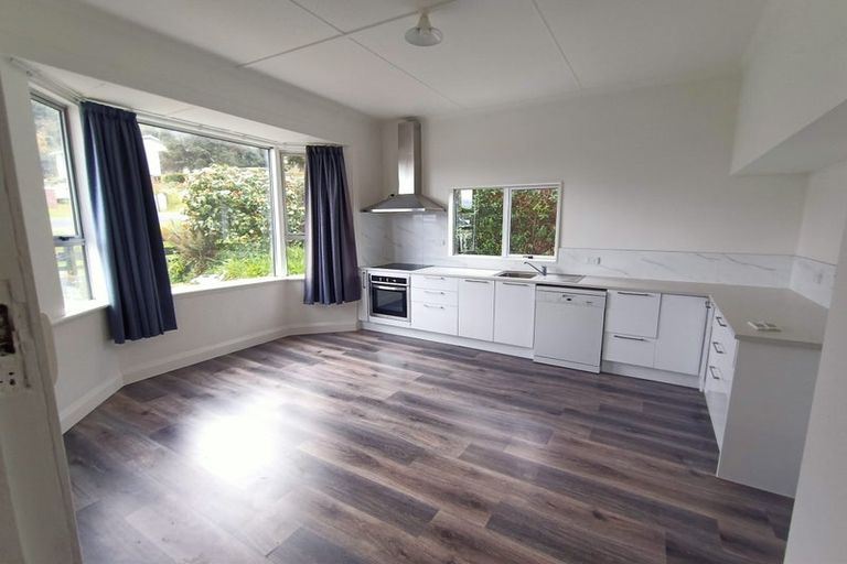 Photo of property in 12 Dickson Street, Macandrew Bay, Dunedin, 9014